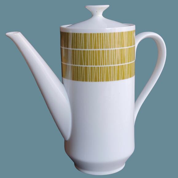 Vintage 1960s Mikasa Olive Green "Accent Contour 5584" Coffee Pot - Picture 2 of 5